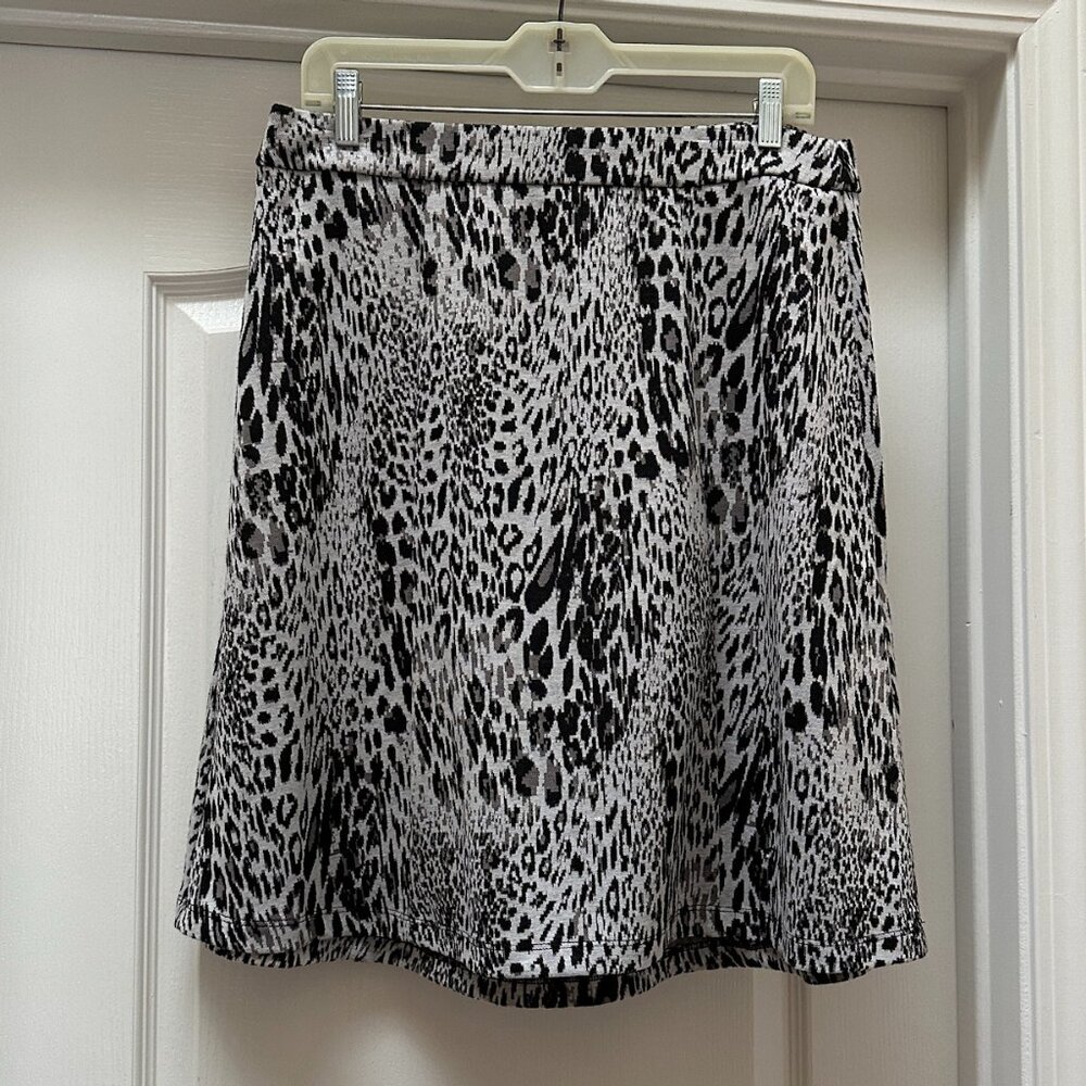 SOHO pull on skirt